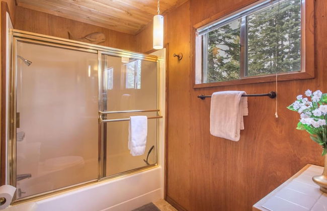 Mahogany by Avantstay Snowbird Cabin w Full Chamberlands Access - Foto 11