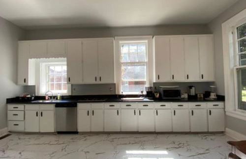 The Governor's Mansion - A Step Back in Time. - Foto 35