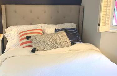 New cozy studio 2 queen beds kitchen walk to water! - Foto 8