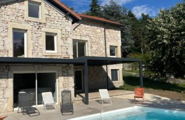 Gite authentique au coeur de Blavozy avec piscine privée, jacuzzi et terrain de pétanque - Foto 3