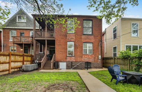 Hartford 5BR Family Home with Games BBQ Grill and Firepit - Foto 18