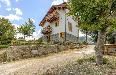 Lovely Home In Passo Del Cerreto - Foto 1