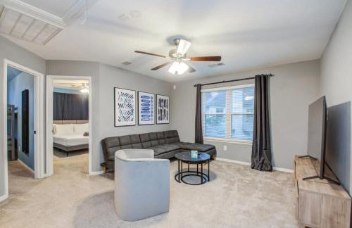 Luxury Mansion Dream Home - 6 Bed Pool Grill - Photo 15