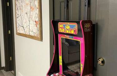 Gorgeous cabin 3bdrm/3bth, hot tub, fireplace, kid/pet friendly - Foto 18