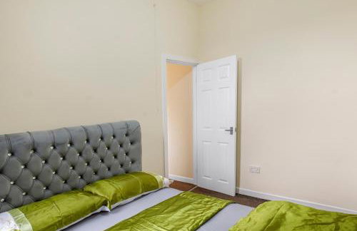 Relax in Comfort 3BR Home for 6 with Full Kitchen, Lounge, Large Bath - Foto 2