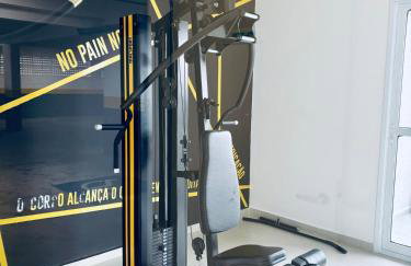 Studio 63 novo, luxuoso e completo com ar condicionado e cama Queen Size - Centro Mogi - Até 4 Pessoas - Foto 46