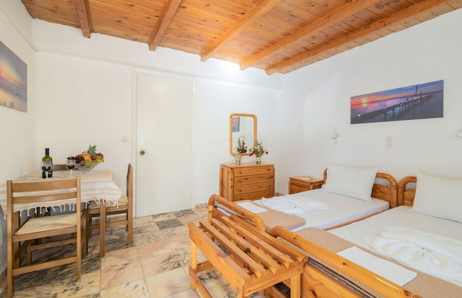 Agnadi Sea View Apartments - Photo 10