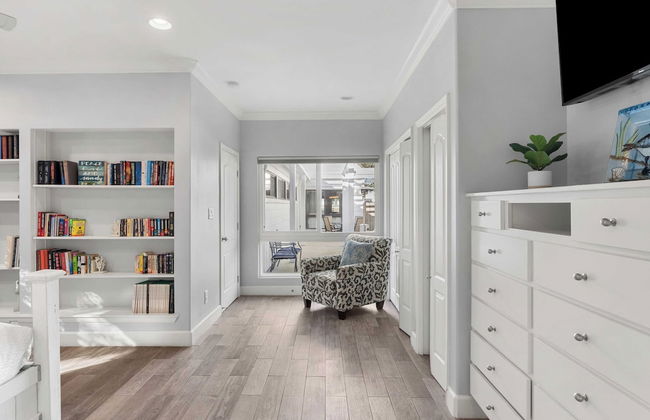 Pelican Retreat by Avantstay 5 Mins TO Beach Pet Friendly w/ Pool & Bbq! - Foto 23