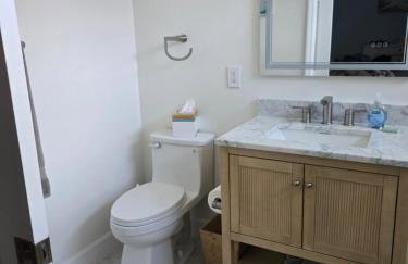 Stylish 2 bedroom home Steps from private beach - Foto 16