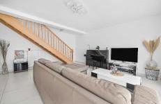 Calme et vert à 10 min de Paris, dans une résidence familiale et surveillée, 6 personnes avec sa place de parking et son jardinet Pas de fêtes - Foto 6