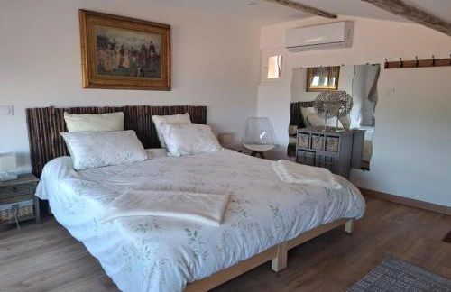 VILLA au calme avec VUE MAGNIFIQUE -entièrement climatisée - piscine - Photo 31