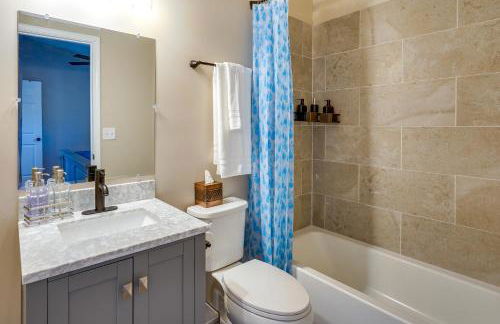 Serene Logan Retreat with Hot Tub and Stargazing Dome - Foto 12