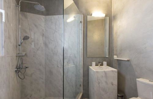 modern apartment with a sea view and swimming pool in Koundouros - Foto 17