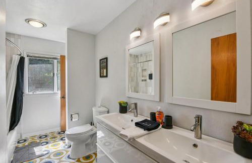 Backyard On Melrose - Walk To Kinnick & Hospital - Foto 17