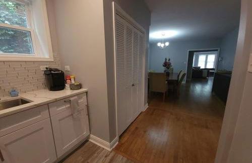 Beautiful Big 3 bedroom Quiet Apt near downtown - Foto 29