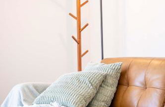 Spacious 5B2B home 5 min to airport with AC, Game Room, WiFi, Parking - Photo 17