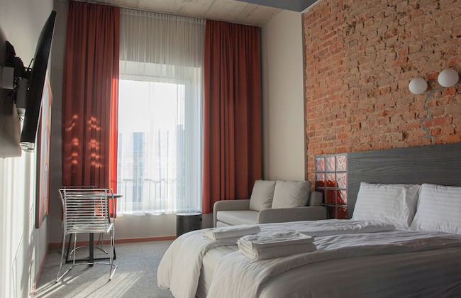 Resume Apartments - Photo 33