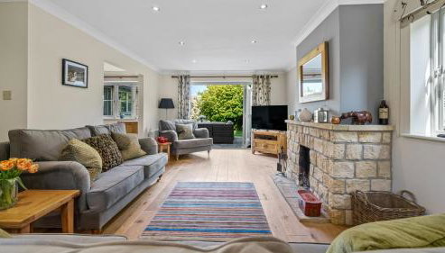 Woodside Cottage - Photo 2