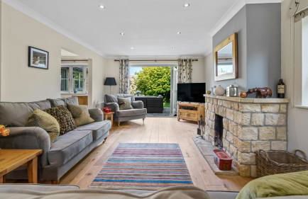 Woodside Cottage - Photo 2