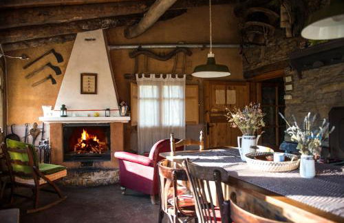 La Pegatera Masia rodeada de bosque ideal para desconectar - Photo 15