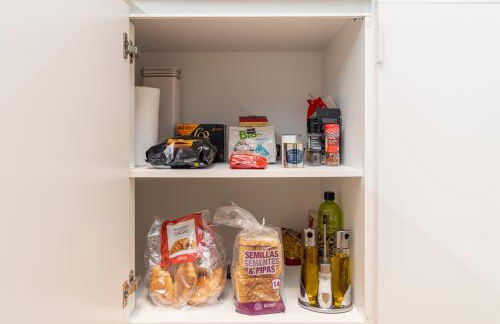 BIG 4 ROOMS in a Centric Home Parking Included - Foto 12