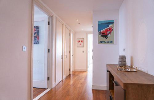 Victorious Apartment - 2 bedroom balcony - Foto 21