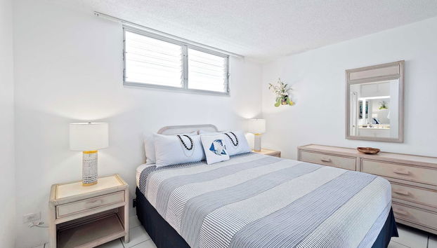 Kolu Honu Stunning Beachfront Condo for 2! - Foto 4, Habitación