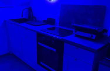 Sky Studio Apartment 1,5 Zimmer für 4 Leute Zentral 35qm S-Bahn Mercedes Benz - Foto 45