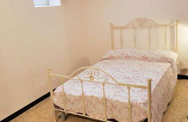 Medieval Pieve, holiday home with garden, WiFi & parking - Foto 35