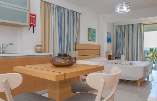 Rododafni Beach Apartments - Foto 24