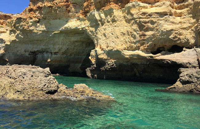 Paseo en barco por las cuevas de Benagil + Snorkel - Foto 4