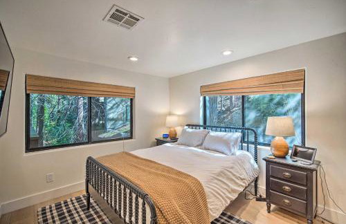 Pet-Friendly Retreat with Game Room and Fire Pit! - Foto 25