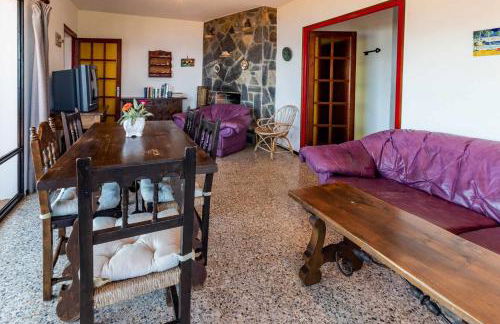 Grifeu 5 Apartamento luminoso con terraza y vistas - Foto 9