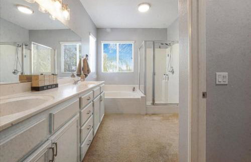 Your Home Away From Home near Wineries & Old Town - Foto 29