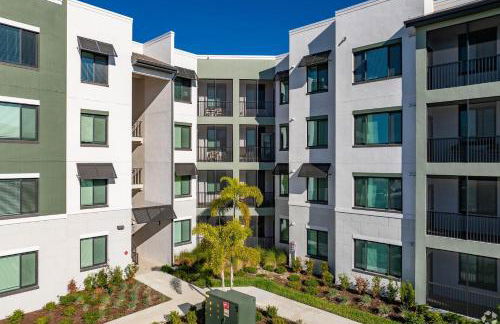 Landing Stylish 1BD Pool Clubhouse - Photo 41