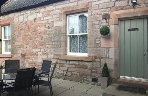 The Sheriffs Lodge - Photo 1