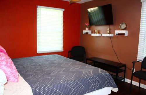 Cozy, Relaxing 4-Bedroom House in Forest Park - Foto 31