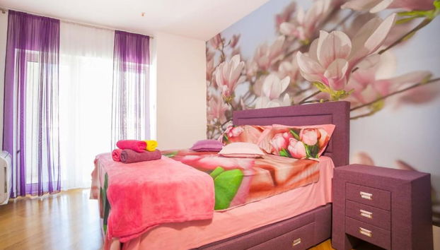 Exclusive Budva Stay Steps From the Beach - Foto 3, Habitación