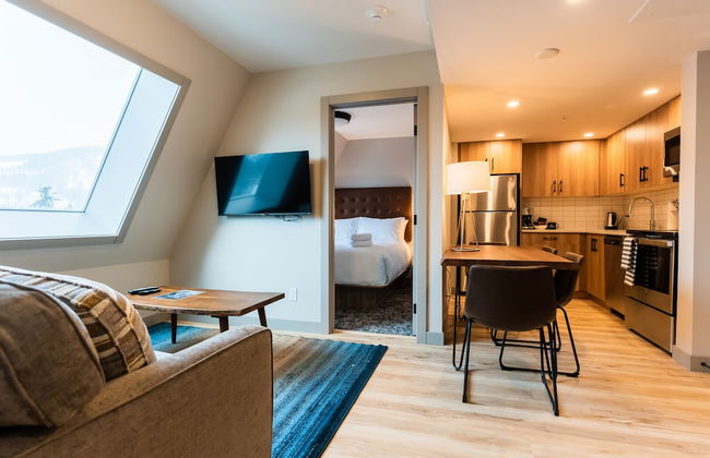 Basecamp Suites Banff - Photo 32