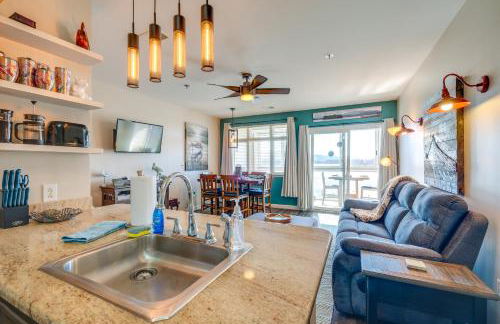 Top-Floor Balcony and Serene Views Huddleston Condo - Foto 10