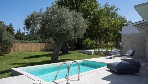 Astrum Luxury Suites - Foto 1, Garden, sunbed, Garden view