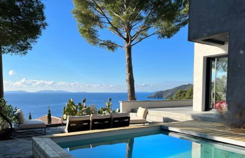VILLA 650, Vue Mer magnifique, entièrement rénovée avec piscine - Foto 28