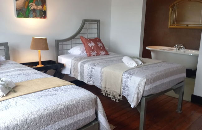 Jakes's Place Modern Comfortable & Sunny 3-bedroom House in Kensington - Photo 27