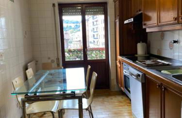 HomeOffice with Church Views - Foto 33