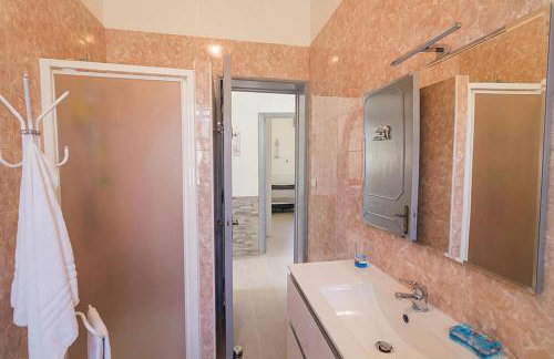 Villa Milon Near The Sea - Happy Rentals - Photo 56