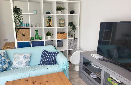 Open Plan Dog Friendly Annexe Sleeping 2 I Near Local Beaches & Chichester with FREE Parking - Foto 20