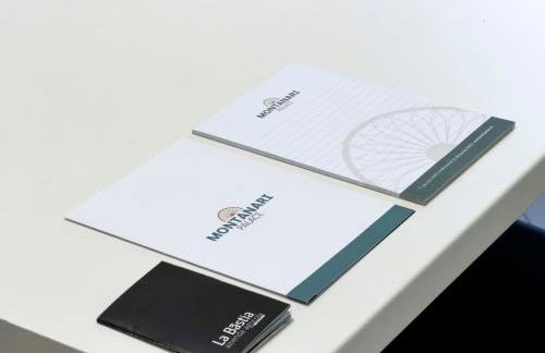 Montanari Palace - Photo 1