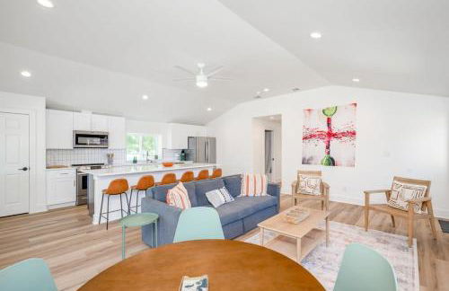 Modern 3 2 two Kings hot tub Fire pit 16min to Wine Trail Nearby Pickleball Courts Pools - Foto 11