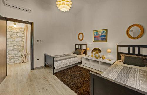 Charming Villa Antoana for families and kids in Labin - Rabac with kids playground & private pool - Foto 39