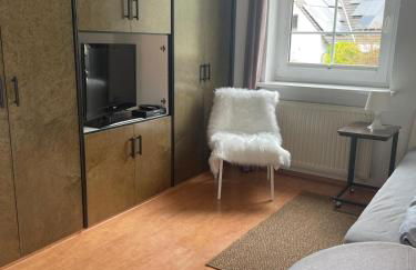 Twenge Retreat - Haus Nähe Stadt und Flughafen mit Garten, 3 Zimmer, TV, Küche, Bad und Netflix - Foto 27